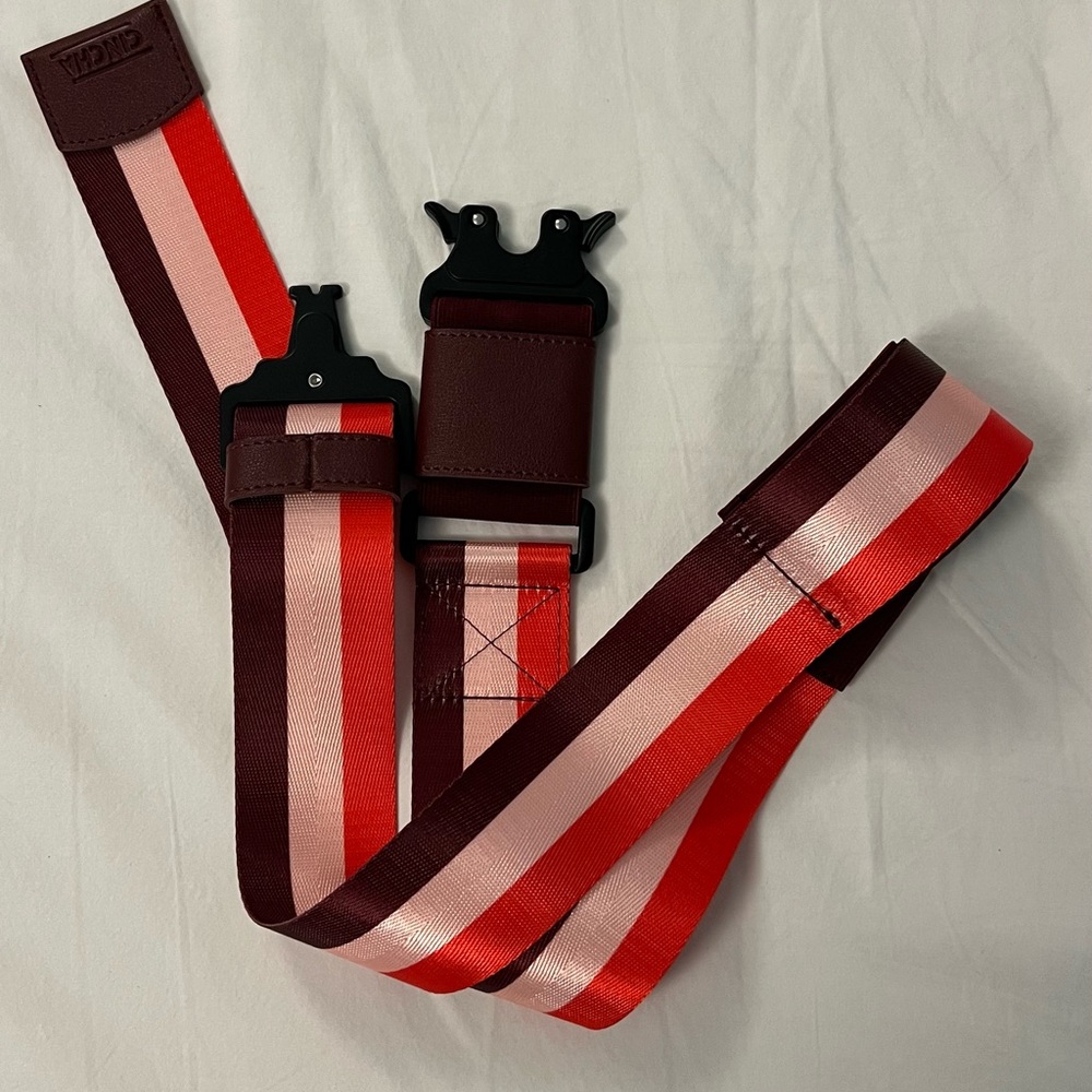 Cincha Travel Strap NWOT